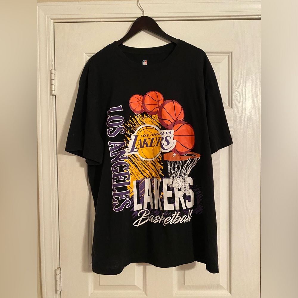 NBA Men’s T Shirt Black 2X LA Lakers Basketball Excellent Condition Short Sleeve